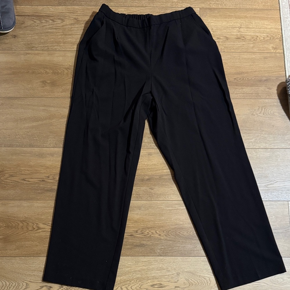 Briggs New York Women's Black Trousers